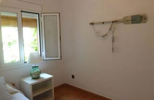 Casa de pueblo con jardín - Foto 3