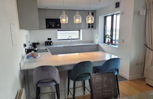 Stunning 3 Double Bedroom Apt in Greenwich near O2 - Foto 2