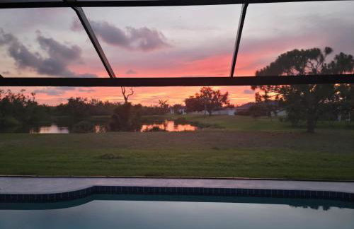 Stunning Sunsets- 3 bedroom 3 bath executive home - Foto 1