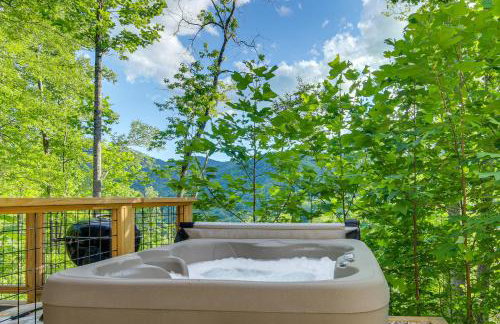 Panoramic Mtn Views and Hot Tub! Secluded Marion Gem - Foto 31