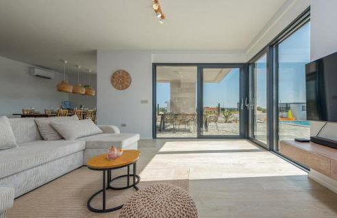 4 Bedroom Cozy Home In Poljica Brig - Foto 27