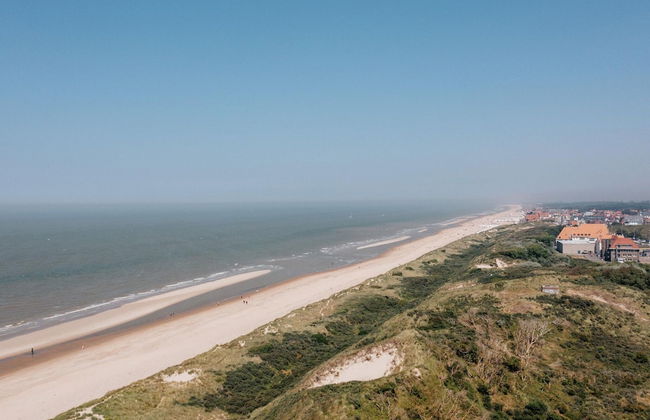 Sunny Escape by the Shore - Photo 21