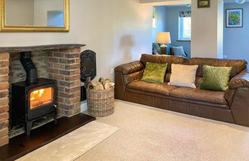 Aeron Villa - Photo 6