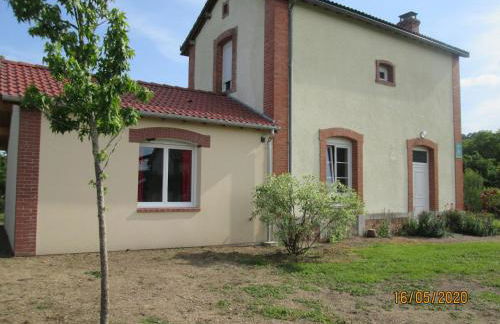 Holiday Home in Crux-la-Ville near Lake - Foto 30