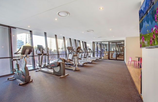 Mantra Circle on Cavill - Photo 73