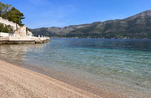 Villa Jade Apartments FRONT ROW SEA VIEW - WALK TO KORCULA OLD TOWN - Foto 5