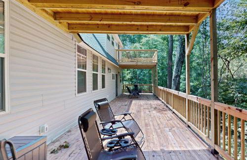 Forest Views and Grill! Lynchburg Treehouse Retreat - Foto 17