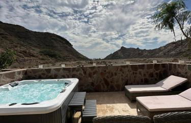 Amazing cozy Villa Hugo Tauro with Jacuzzi, Pool, Wi-Fi - Foto 6