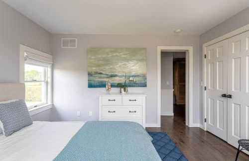 Stunning luxury Retreat I Wineries & Fall Farm Fun - Photo 20