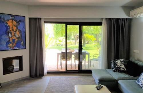 By the Beach - Foto 19