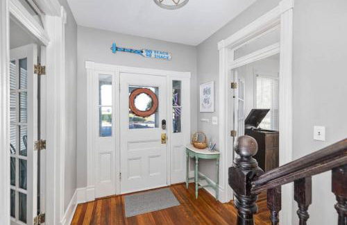 The Lyellton House: Water View, Steps from Beach - Foto 61