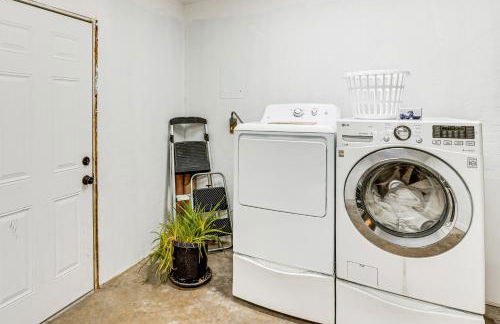 Hike and Golf Farmington Home 1 Mi to Animas River! - Foto 17