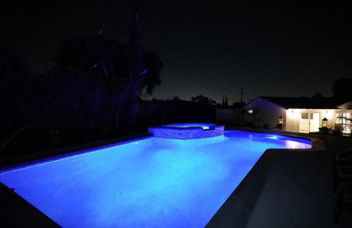 Awesome 5 bedroom 3 bath pool home with in-ground jacuzzi - Foto 29