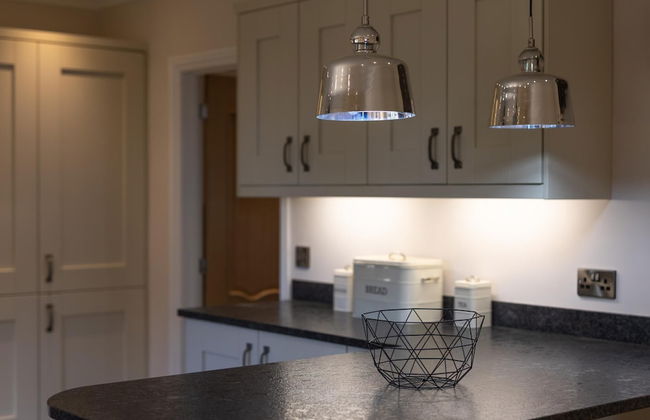 Maynor - Large Luxury House Log Burner Central Location - Photo 16