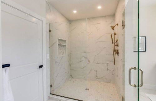 Luxury Estate with Stadium TDJ Views Sleeps 20 - Foto 50