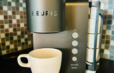 3-Bedroom, Prime Location, Private Backyard! - Foto 20