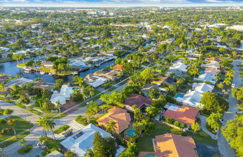 Stunning 4 Bedrooms House with Pool 6 minutes to the Ocean - Foto 77