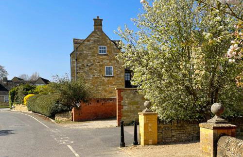 Campden Place - 2 Bed Home in Central Chipping Campden - Photo 17