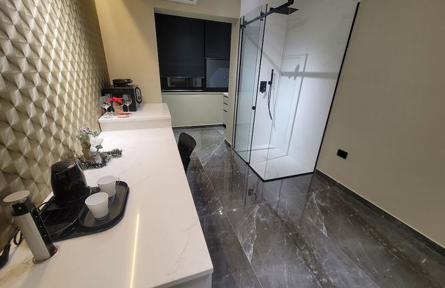 La Mirage Suites & Apartments - Photo 13