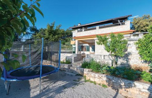 Pet Friendly Home In Cara - Photo 7