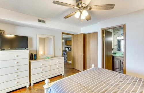 Lakefront Osage Beach Condo with Balcony and Pool - Photo 11