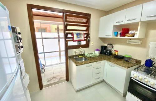 Apto a 20 metros da praia - Foto 6