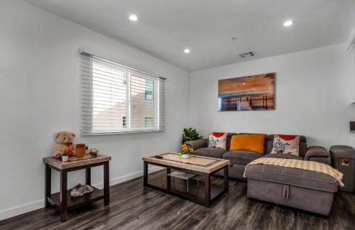 Modern 2 Levels One-Bedroom Retreat in central Location in Hollywood - Foto 2