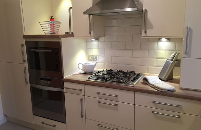 Turnberry Apartments - Photo 24