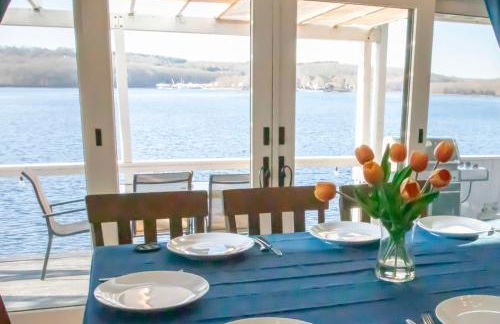 Riverfront Home with a View! - Foto 7