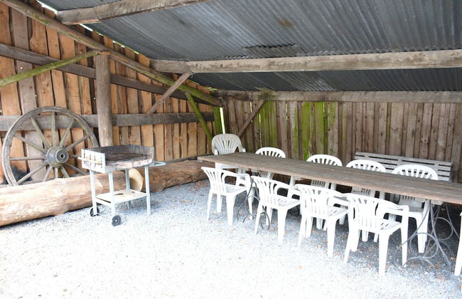 Vintage Farmhouse With Garden, Roofed Terrace - Photo 14