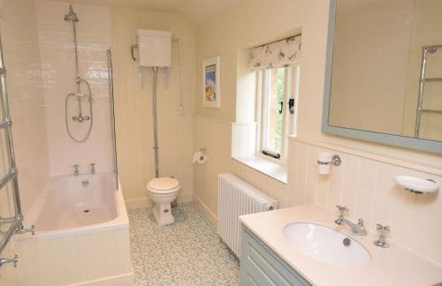 2 Bed in Stoke Abbott 50884 - Photo 12
