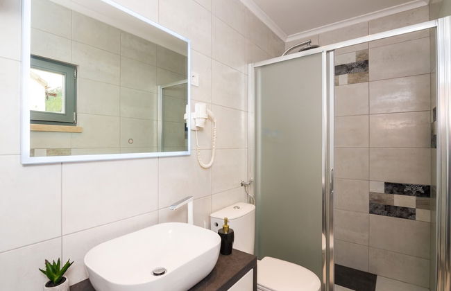 Villa Nives - Three-bedroom Villa With Terrace and Sea View - Foto 9