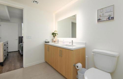 Snazzy 3BR Apt Hollywood with Pool & Spa - Foto 18