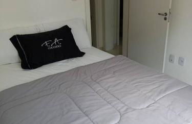 Apartamento centralizado à poucas quadras do mar. - Foto 14