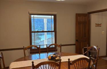 Bluegrass Resort - Nature rich escape, Between the Creation & ARK, Fully equipped kitchen, Pet friendly, Fire pit - Foto 8