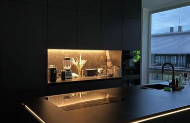 Bad Seerose mit Seeblick, Dachterrasse, Pool und Sauna - Photo 10