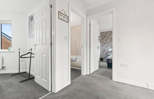 #16 Detached Stunning Lux 3 Bed home Parking NEC - Foto 2