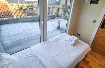 Bridge St 6 Bedroom House - Tranent - Foto 46