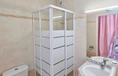 Studio près mer et aéroport - Studio near sea and airport - Photo 6