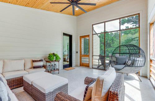 Riverfront Huntsville Cabin with Views and Kayaks! - Foto 18