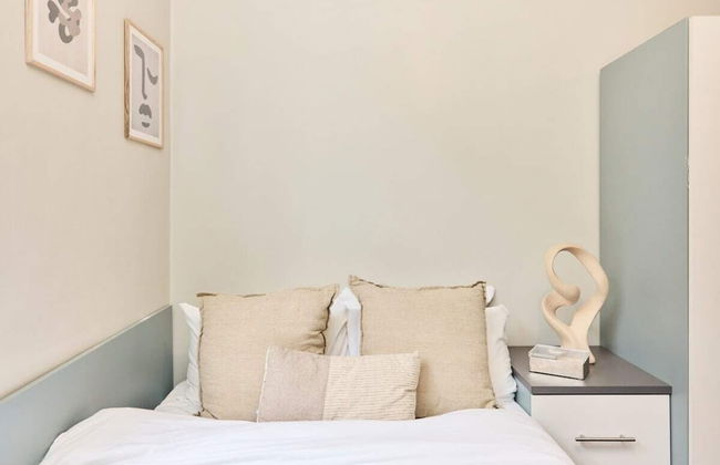 Classic Room 03 - Louise House Summer Youth Accommodation - Foto 1