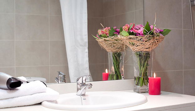 Charmsuites Nou Rambla - Photo 3