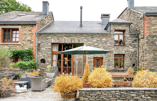 Spacious Holiday Home in Vresse-sur-semois With Terrace - Photo 1