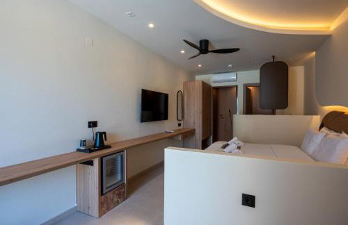Stella Maria Hotel & Suites - Photo 52