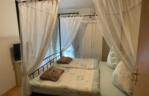 Schöne Ferienwohnung in Bahnhofsnähe für Urlaub, Studium oder Arbeit - Foto 27