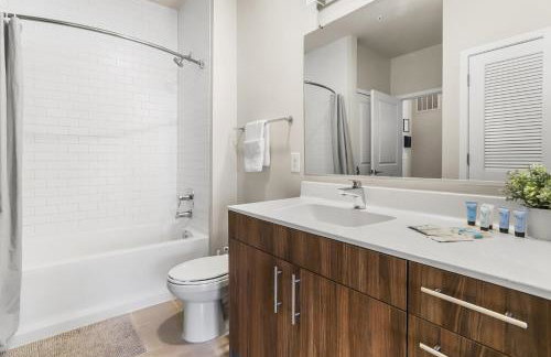 Chic 1BR Alexandria Retreat - Fast Metro Access - Photo 7