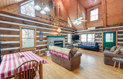 Fire Pit and Porch Rustic Retreat in North Carolina - Foto 7