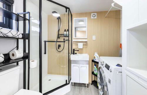 Unique Tinyhouse Retreat with BBQ Near Asheville - Foto 16