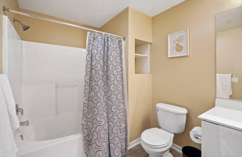 COZY 2BR/2BA ! 5MINtoDisney ! AngelStadium!HondaCenter - Photo 20