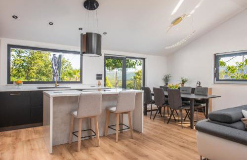 Villa Florinda with Pool and Prime Location near Split - Photo 51